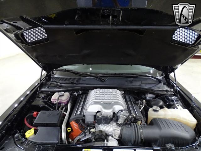 Photo of 2015 Pitch Black Clearcoat Dodge Challenger