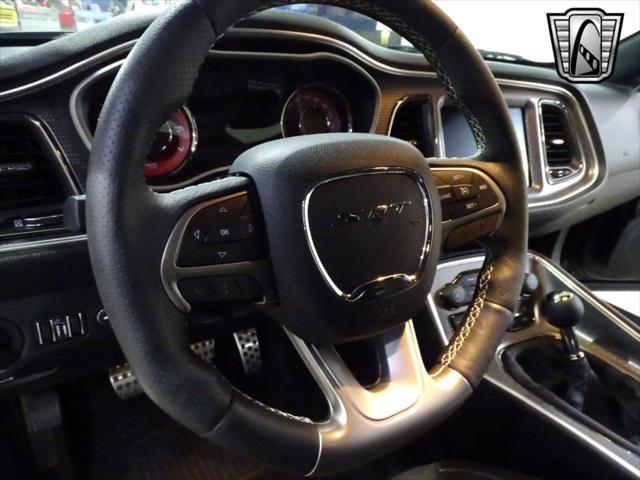 Photo of 2015 Pitch Black Clearcoat Dodge Challenger