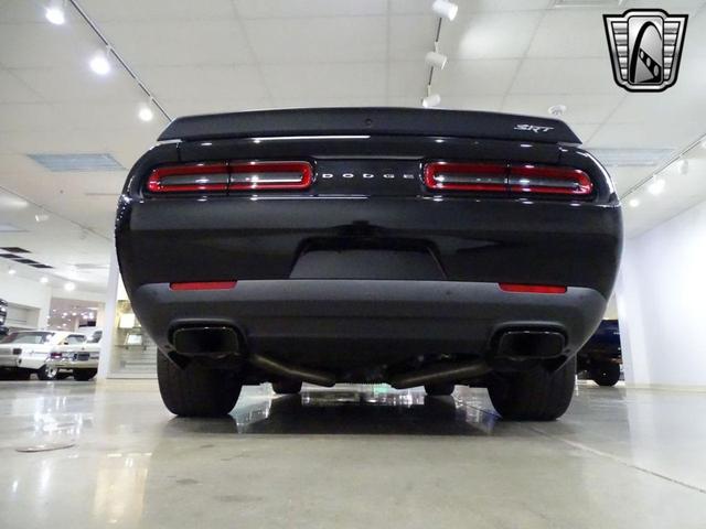 Photo of 2015 Pitch Black Clearcoat Dodge Challenger