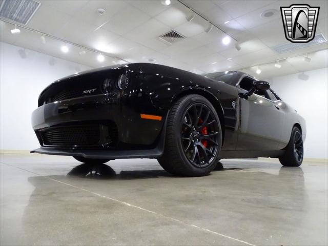 Photo of 2015 Pitch Black Clearcoat Dodge Challenger
