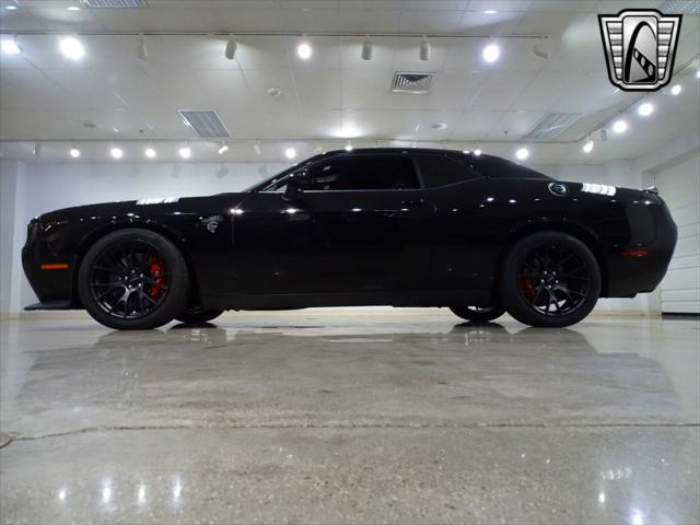 Photo of 2015 Pitch Black Clearcoat Dodge Challenger