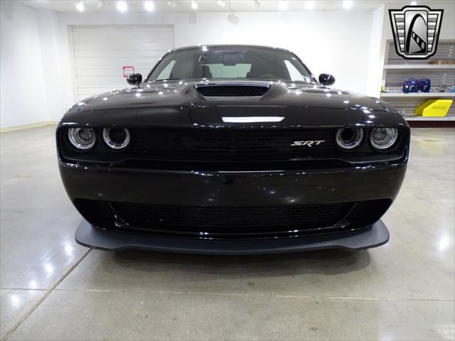 Photo of 2015 Pitch Black Clearcoat Dodge Challenger