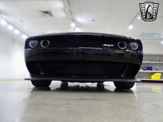 Photo of 2015 Pitch Black Clearcoat Dodge Challenger