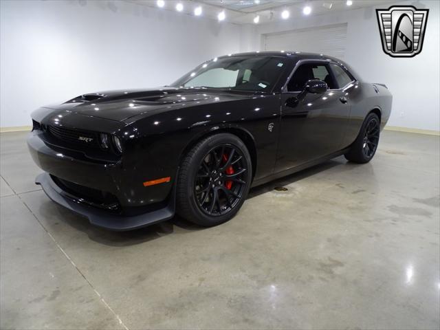 Photo of 2015 Pitch Black Clearcoat Dodge Challenger
