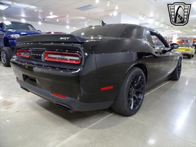 Photo of 2015 Pitch Black Clearcoat Dodge Challenger