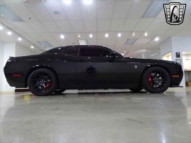 Photo of 2015 Pitch Black Clearcoat Dodge Challenger