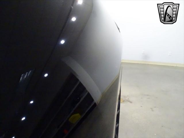 Photo of 2015 Pitch Black Clearcoat Dodge Challenger