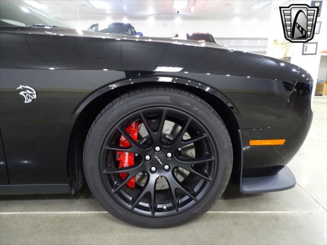 Photo of 2015 Pitch Black Clearcoat Dodge Challenger