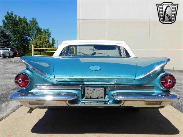 Photo of 1960 Turquoise Buick Electra 225