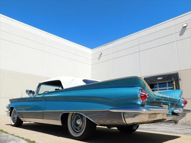 Photo of 1960 Turquoise Buick Electra 225