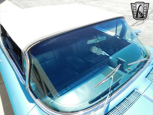 Photo of 1960 Turquoise Buick Electra 225