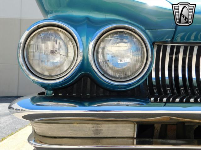 Photo of 1960 Turquoise Buick Electra 225