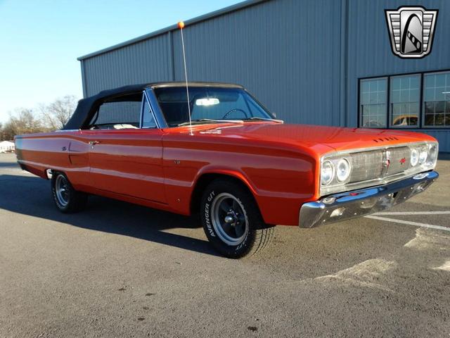 Photo of 1967 Orange Dodge Coronet
