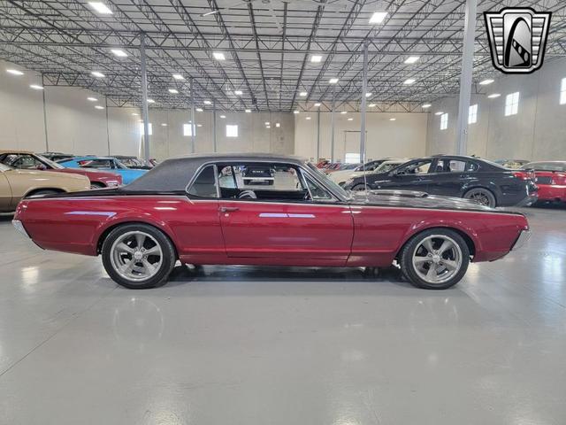 Photo of 1968 Black Mercury Cougar