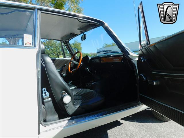 Photo of 1972 White Alfa Romeo GTV