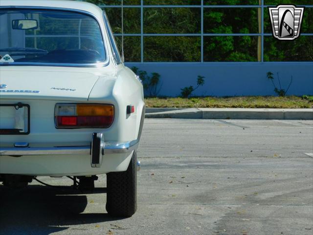 Photo of 1972 White Alfa Romeo GTV