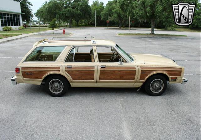 Photo of 1981 Beige Chrysler LeBaron