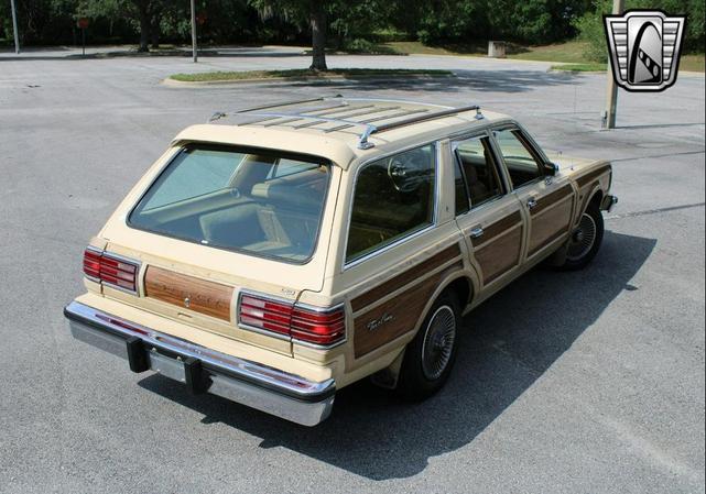 Photo of 1981 Beige Chrysler LeBaron
