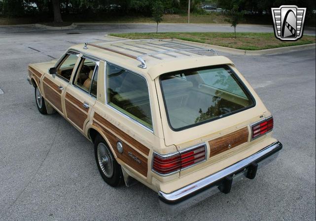 Photo of 1981 Beige Chrysler LeBaron
