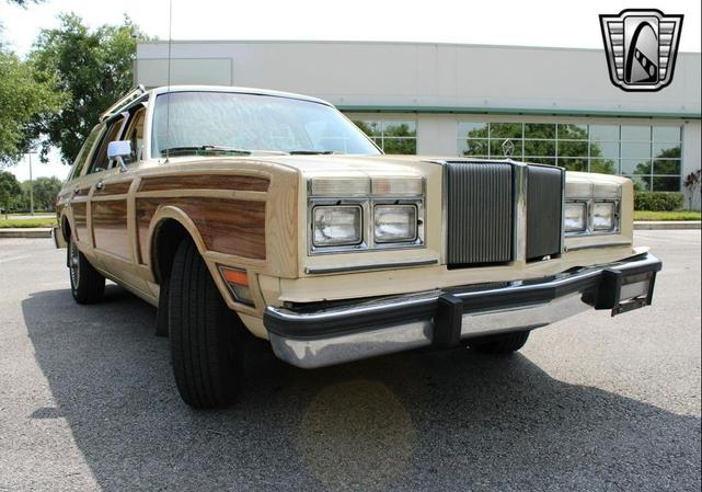 Photo of 1981 Beige Chrysler LeBaron
