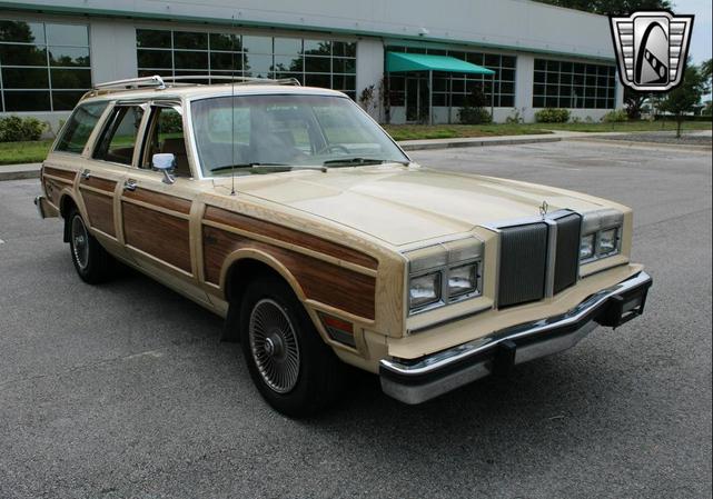 Photo of 1981 Beige Chrysler LeBaron