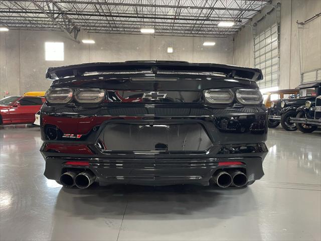 Photo of 2019 Black Chevrolet Camaro
