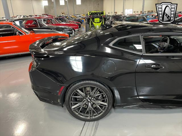 Photo of 2019 Black Chevrolet Camaro
