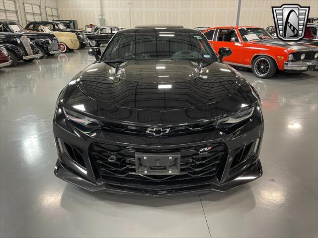 Photo of 2019 Black Chevrolet Camaro
