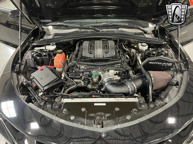 Photo of 2019 Black Chevrolet Camaro