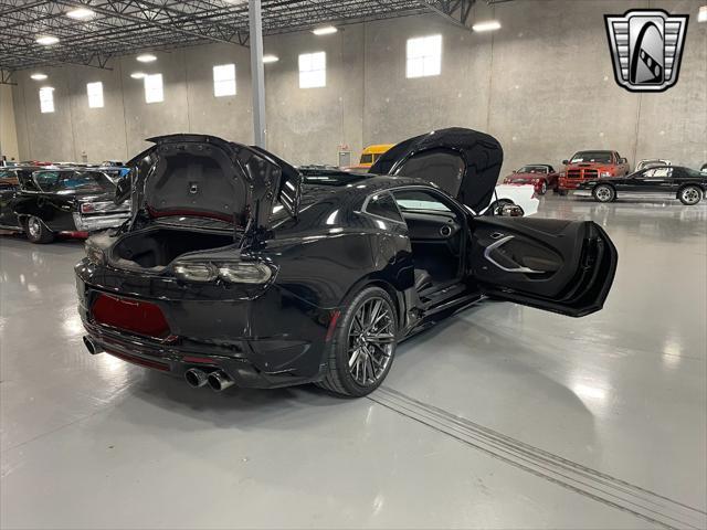 Photo of 2019 Black Chevrolet Camaro
