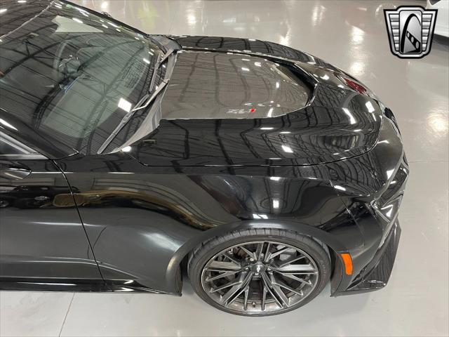 Photo of 2019 Black Chevrolet Camaro