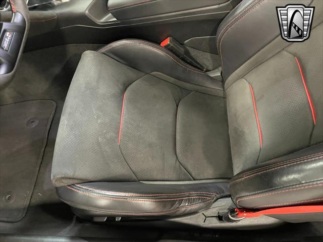 Photo of 2019 Black Chevrolet Camaro