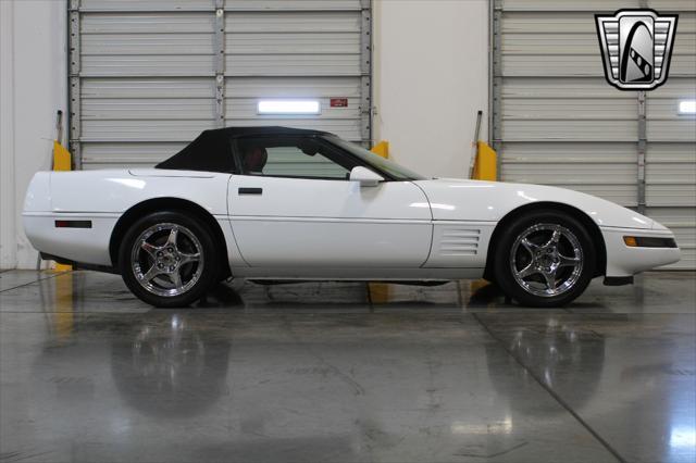 Photo of 1992 White Chevrolet Corvette