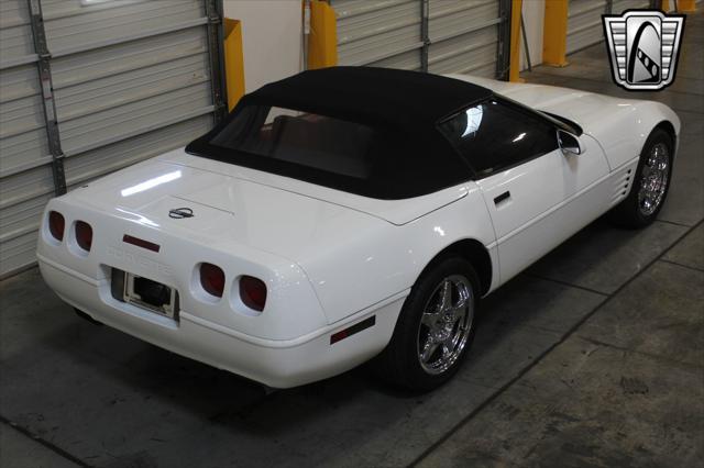 Photo of 1992 White Chevrolet Corvette