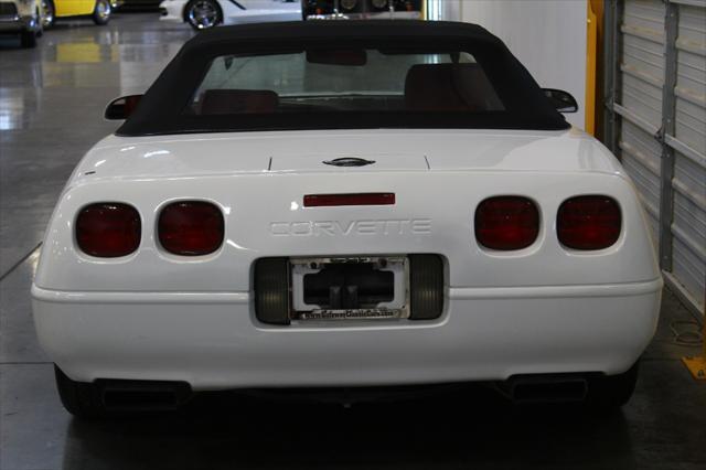 Photo of 1992 White Chevrolet Corvette