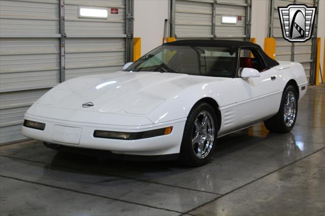 Photo of 1992 White Chevrolet Corvette