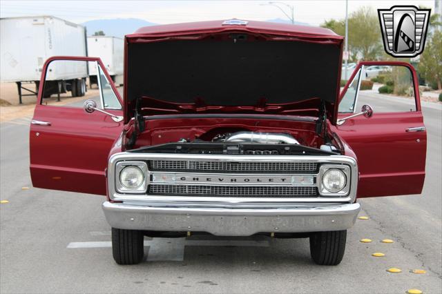 Photo of 1969 Red Chevrolet C20/K20