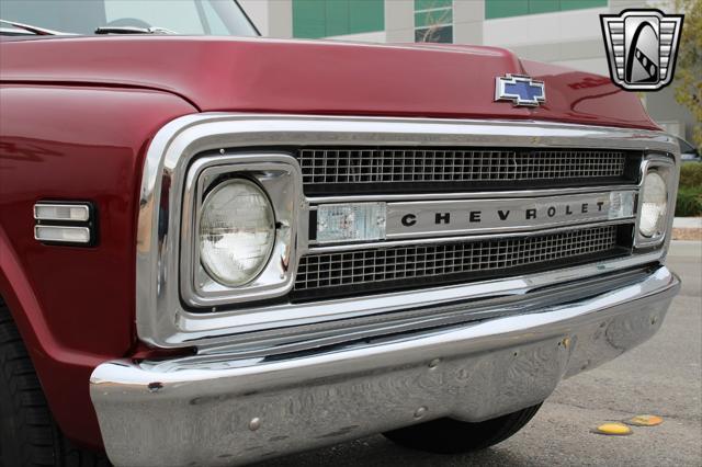 Photo of 1969 Red Chevrolet C20/K20