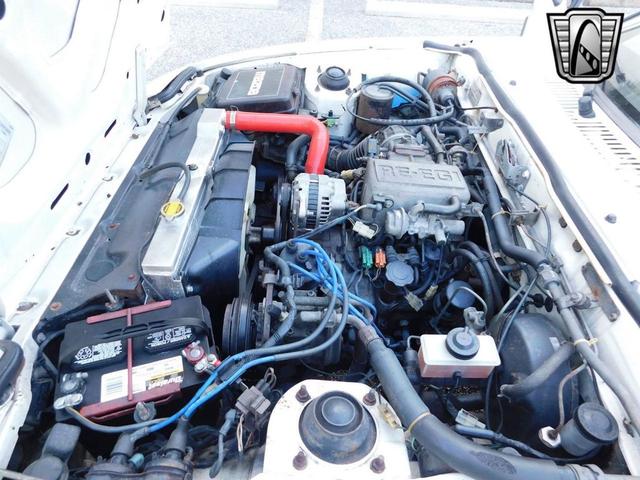 Photo of 1984 White Mazda RX-7