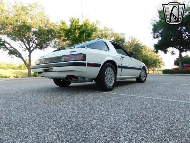 Photo of 1984 White Mazda RX-7