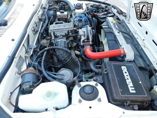 Photo of 1984 White Mazda RX-7