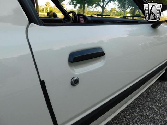 Photo of 1984 White Mazda RX-7