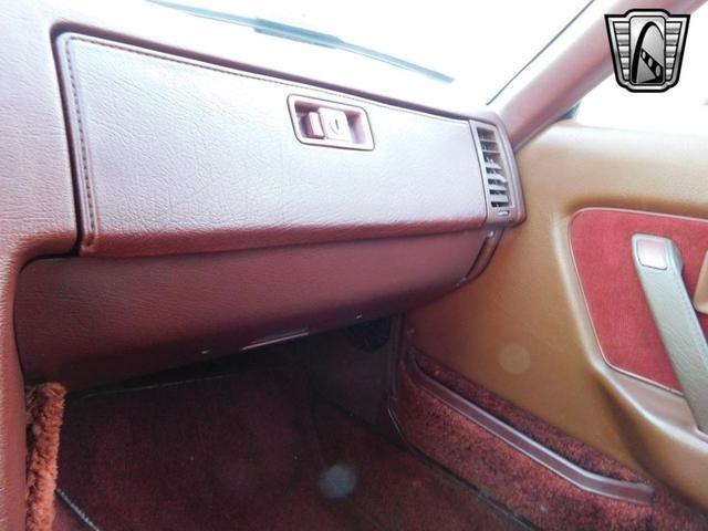 Photo of 1984 White Mazda RX-7