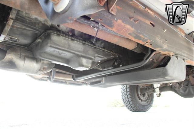 Photo of 1995 Burgundy Ford Bronco