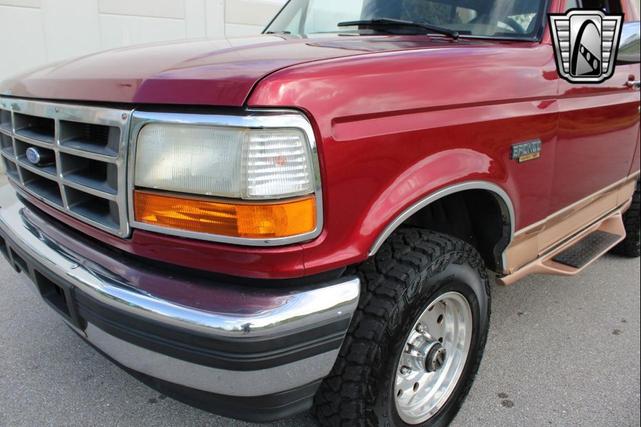 Photo of 1995 Burgundy Ford Bronco
