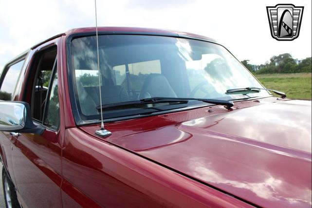 Photo of 1995 Burgundy Ford Bronco