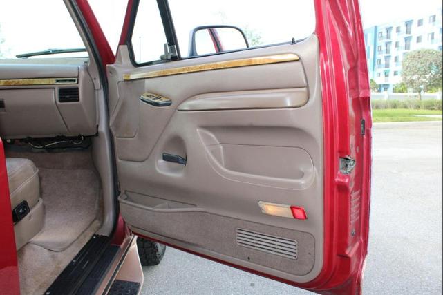 Photo of 1995 Burgundy Ford Bronco
