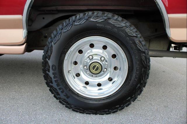Photo of 1995 Burgundy Ford Bronco