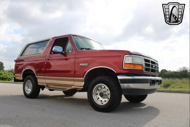 Photo of 1995 Burgundy Ford Bronco
