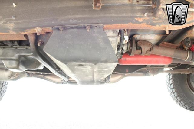 Photo of 1995 Burgundy Ford Bronco